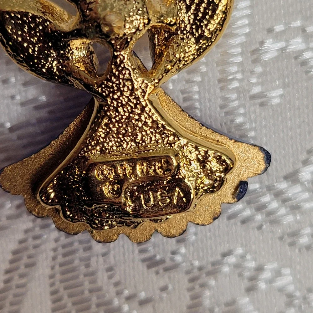 Small Vintage September Birthstone Pin Blue Sapphire Angel USA Made Gift‎